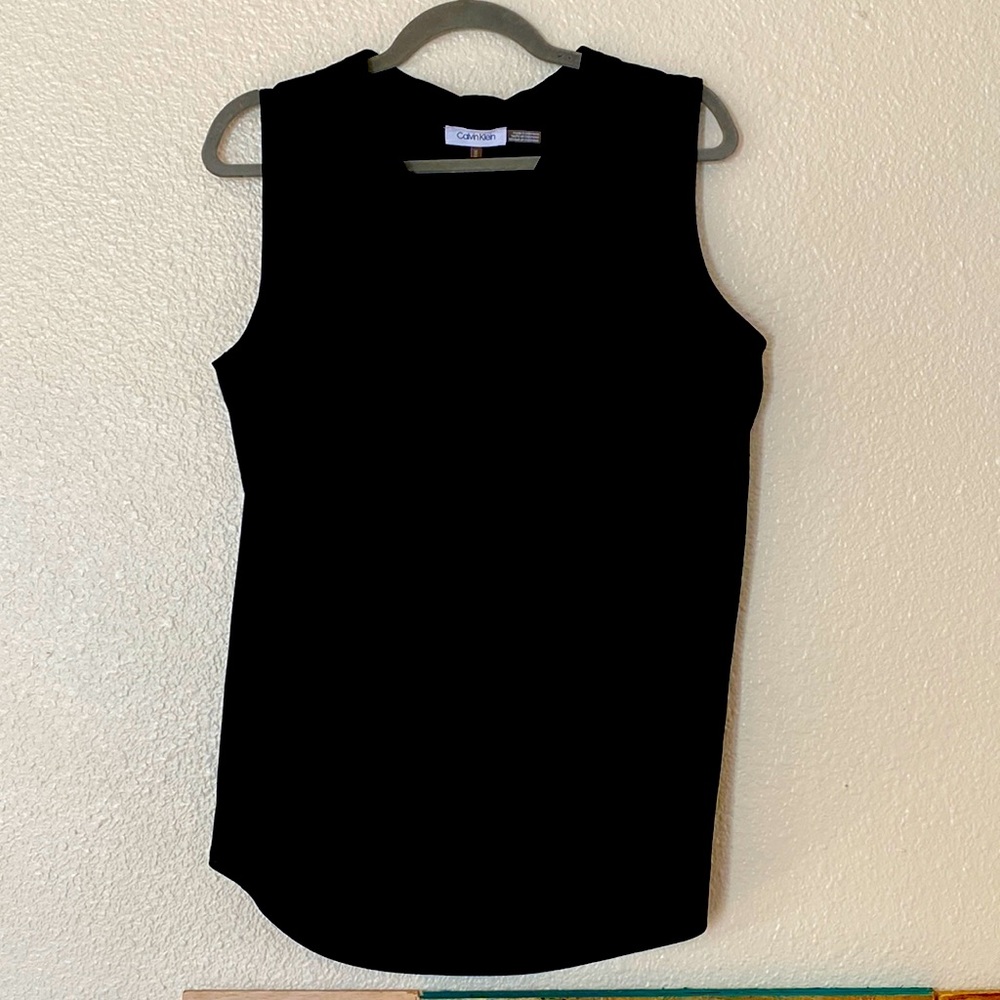 Calvin Klein V-neck sleeveless dress shirt. Black. Size Medium.